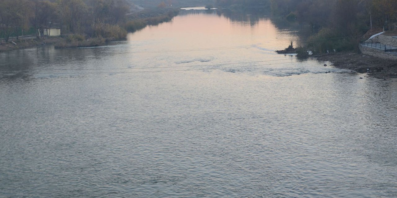 Li bendavên Diyarbekirê valakirina ava kontrolkirî dest pê kir