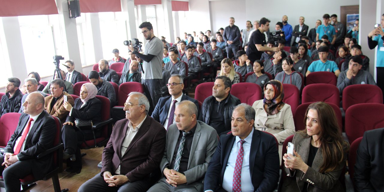 Diyarbakır'da eğitime teknoloji desteği