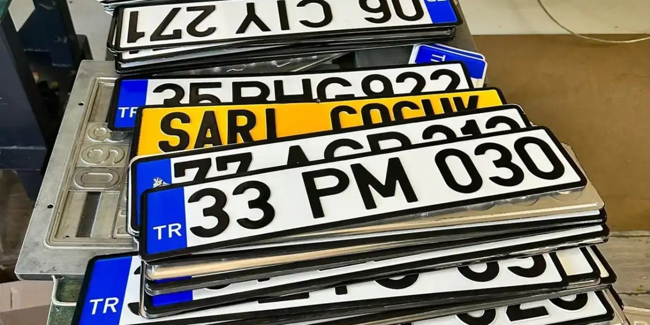 APP plaka değişiminde son gün yoğunluğu