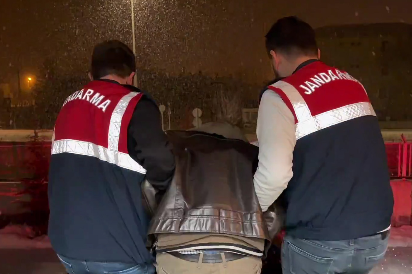 Li Wan û Colemêrgê operasyona narkotîkê