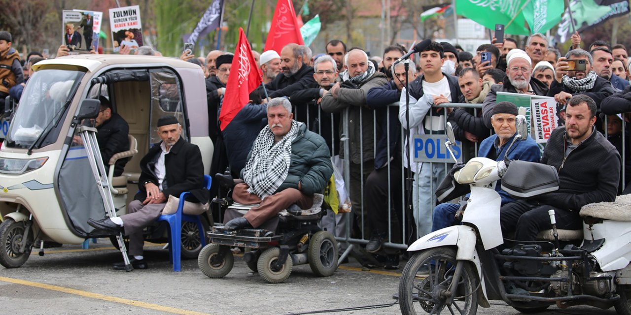 Peygamber sevgisi engel tanımadı