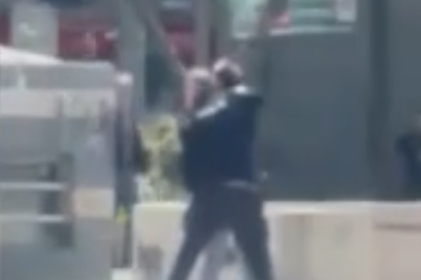 Diyarbakır’ın Sur ilçesinde silahlı saldırı paniği