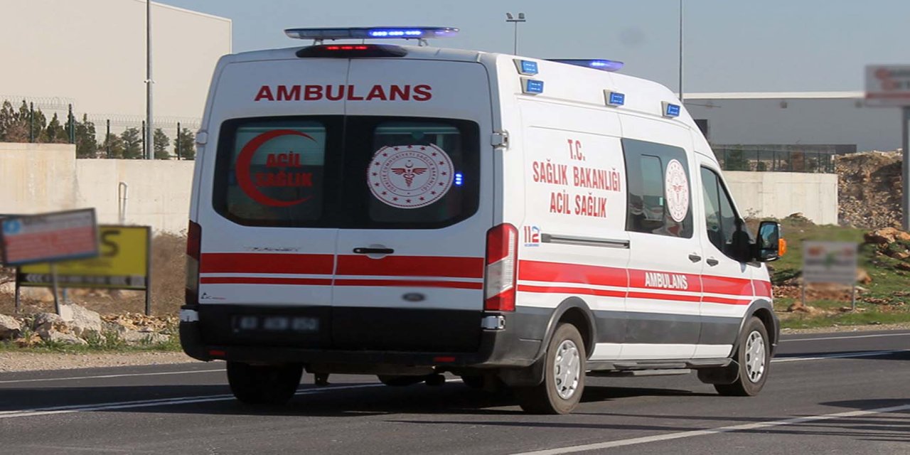 Şanlıurfa’nın Siverek ilçesinde kamyon ile otomobil çarpıştı: 2 ölü, 1 yaralı