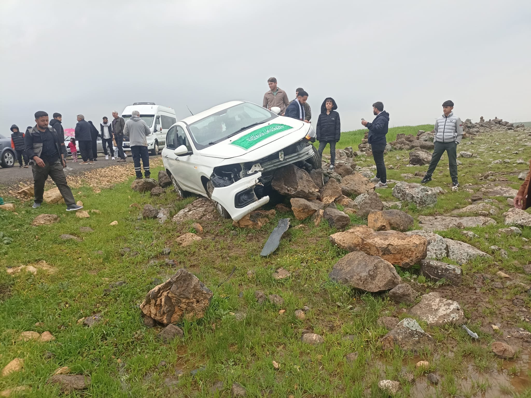 Malbata ku ji gundê Çinarê diçû bernameya Mewlûda Nebî ya li Diyarbekirê kaza kir