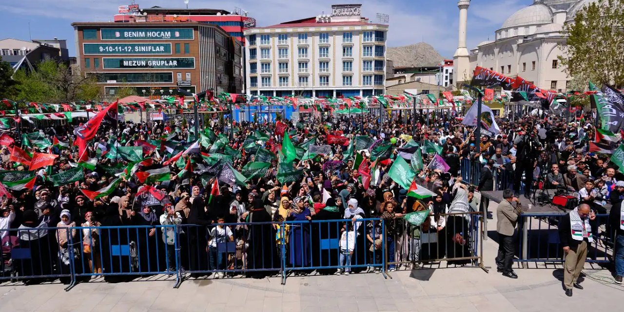 Coşa Mewlûda Nebî li Wan, Edene û Stenbolê jî berdewam dike