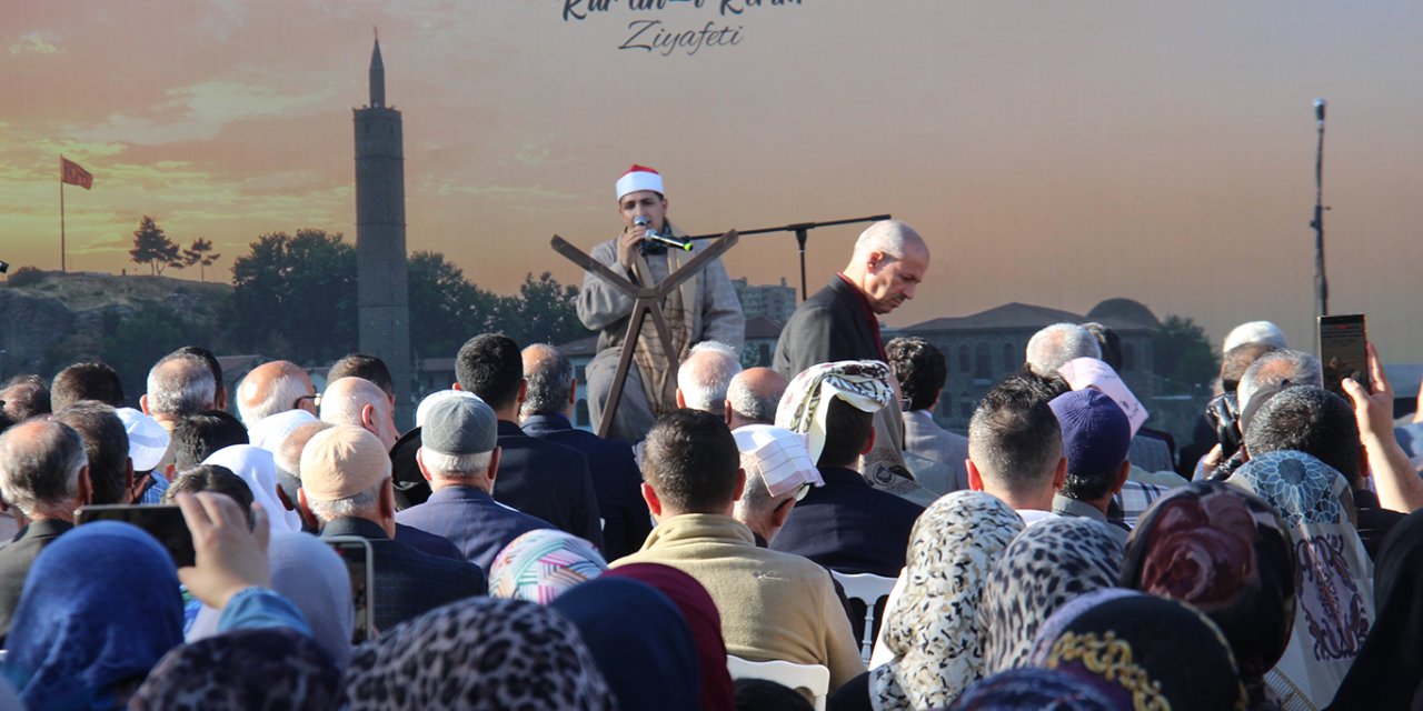 Diyarbakır'da misafir hafızlardan Kur'an-ı Kerim ziyafeti