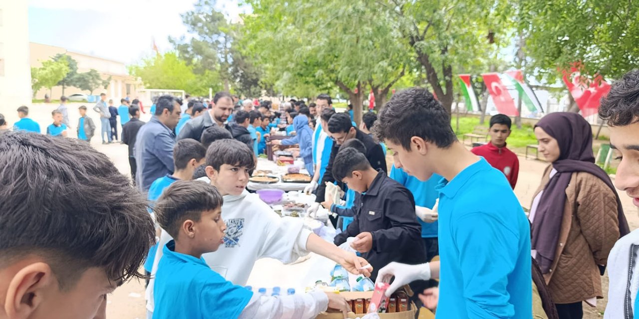 Şanlıurfa’da öğrencilerden Gazze’ye destek kermesi