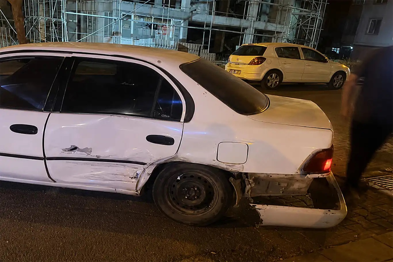 Li Rihayê motorsîklet û wesayît li hev qelibîn: 3 birîndar