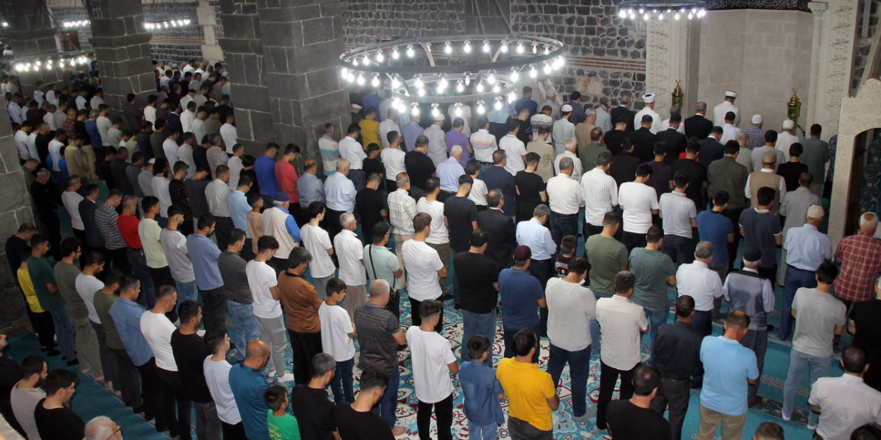 "Teşrik tekbirlerini unutmayalım