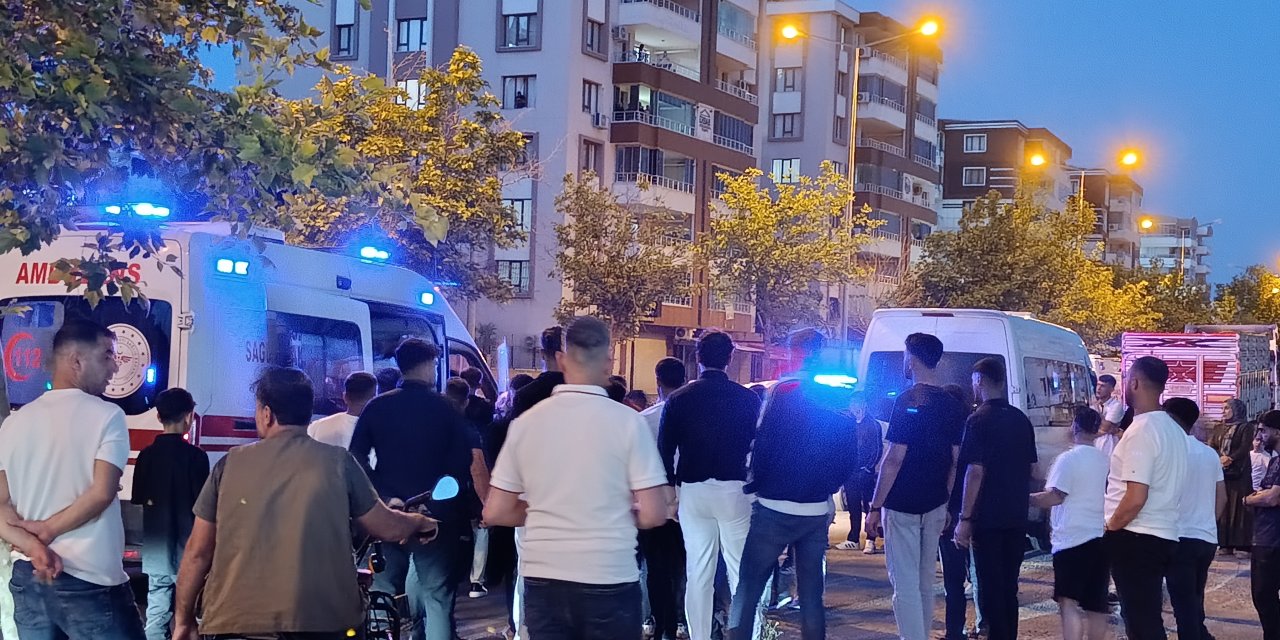 Diyarbakır'da bıçaklı kavga 2 yaralı