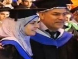 Filistinli esir, kızıyla aynı gün mezun oldu