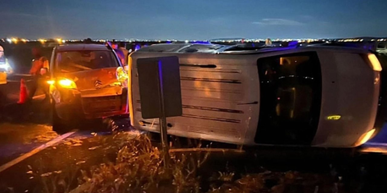 Şanlıurfa’da iki hafif ticari araç çarpıştı: 2 yaralı