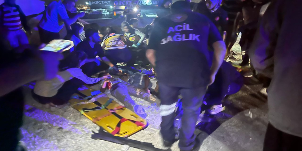 Gaziantep'in Şehitkamil Bilek (Güreniz)  düğün dönüşü kaza: 
