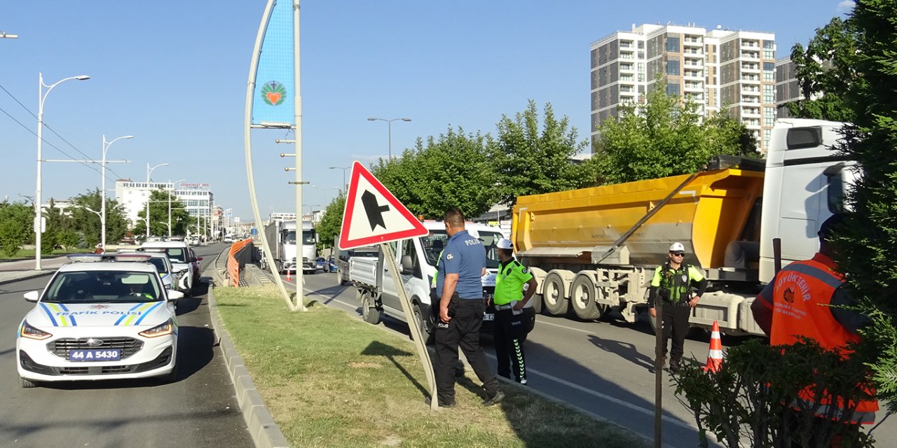 Motosiklet kazasında ağır yaralanan sürücü hayatın