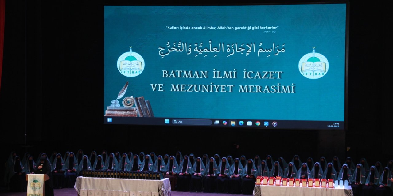 Batman'da 62 kız öğrenci İslami ilimlerde icazet alarak mezun oldu