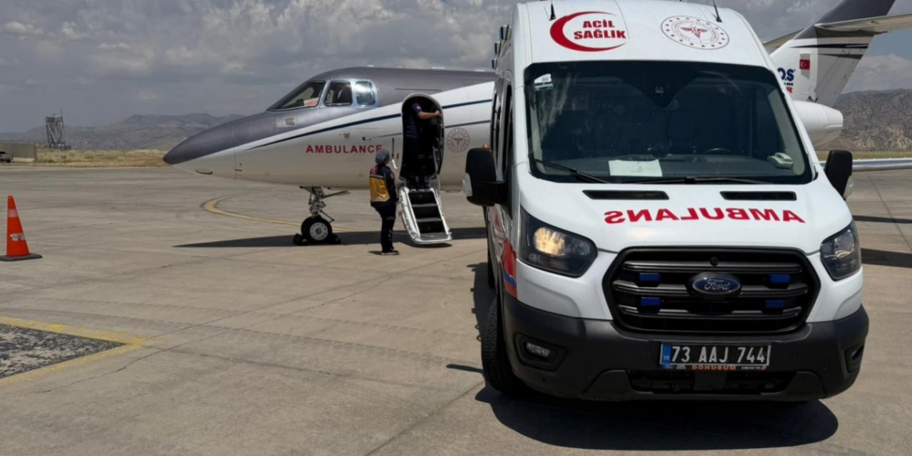 Şırnak'ta 1 günlük bebek ambulans uçakla İstanbul’a sevk edildi