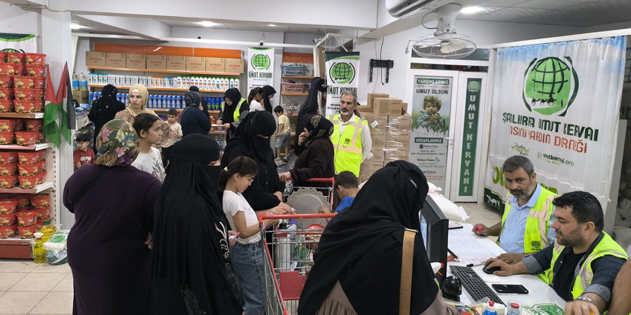 Şanlıurfa Umut Kervan’ından yüzlerce aileye sosyal market desteği