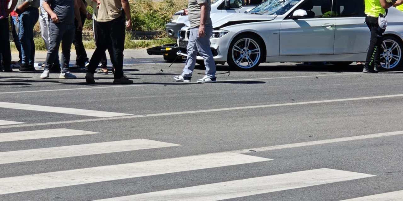 Batman'da otomobil ile motosiklet çarpıştı: 1 yaralı