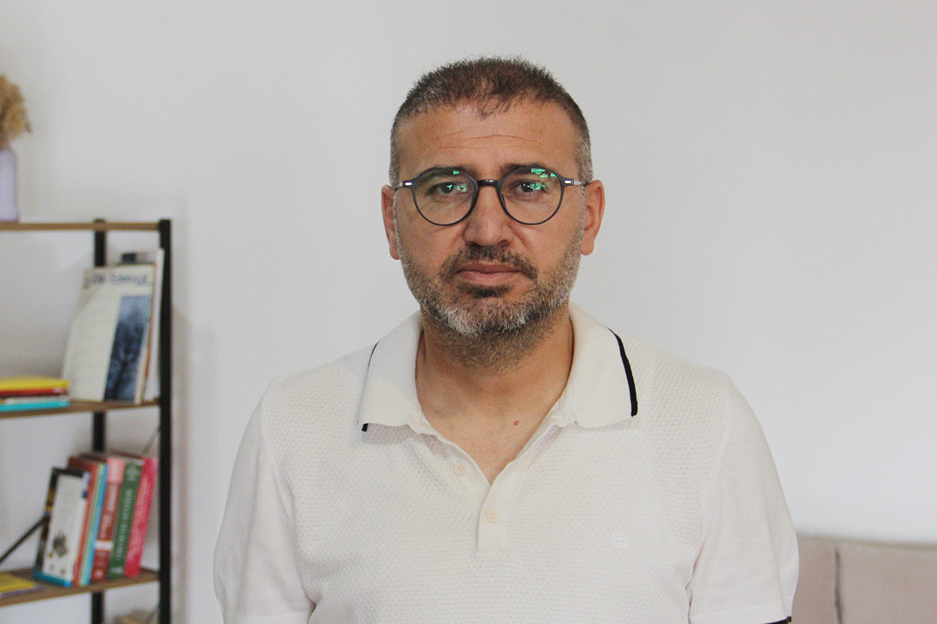 Psikolog Yasir Atalay'dan uyarı: Plansız geçen tatil, dijital bağımlılık riskini artırıyor