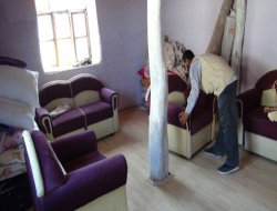 Evi yanan aileye yardım ulaştı