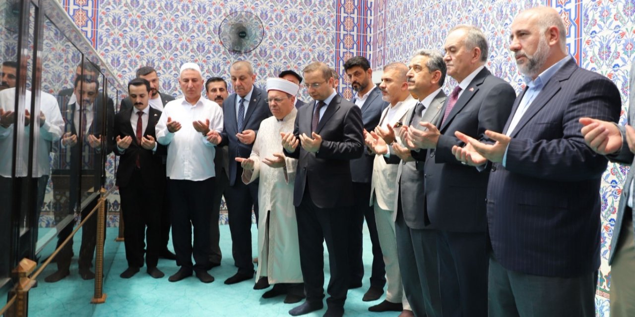 Hazreti Nuh'u anma programı Cizre Hazreti Nuh Camii'nde başladı