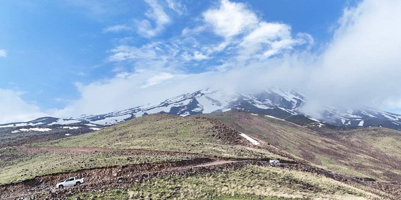 Ağrı Dağı’nda bir kadının cansız bedenine ulaşıldı