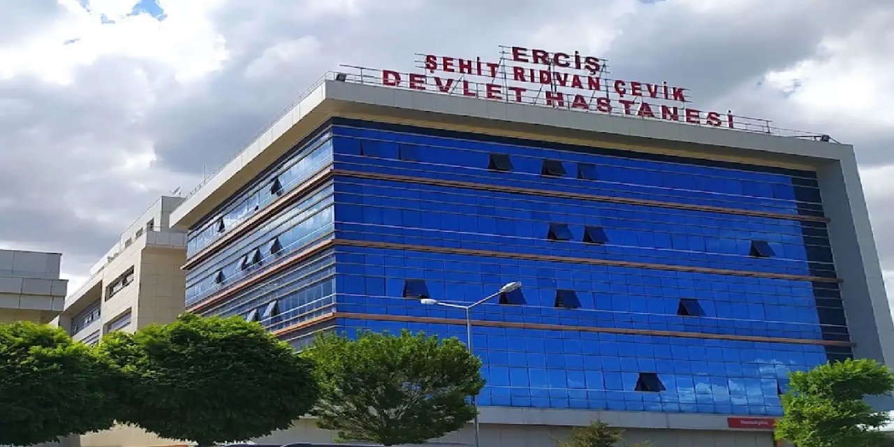 Li Wanê di şerê li ser sînorê erd de 8 kes birîndar bûn