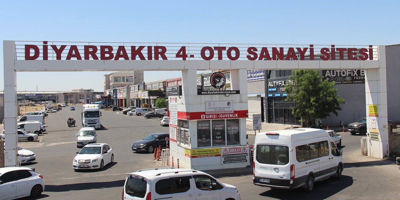 Diyarbakır 4. Oto Sanayi Sitesi'nde 3 bin çalışanın ortak sorunu: Ulaşım