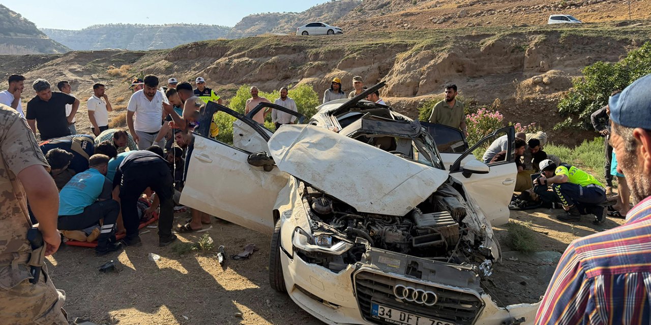 Şırnak Cizre-Güçlükonak Akdizgin köyü mevkiinde feci kaza: 2 ölü, 2 yaralı