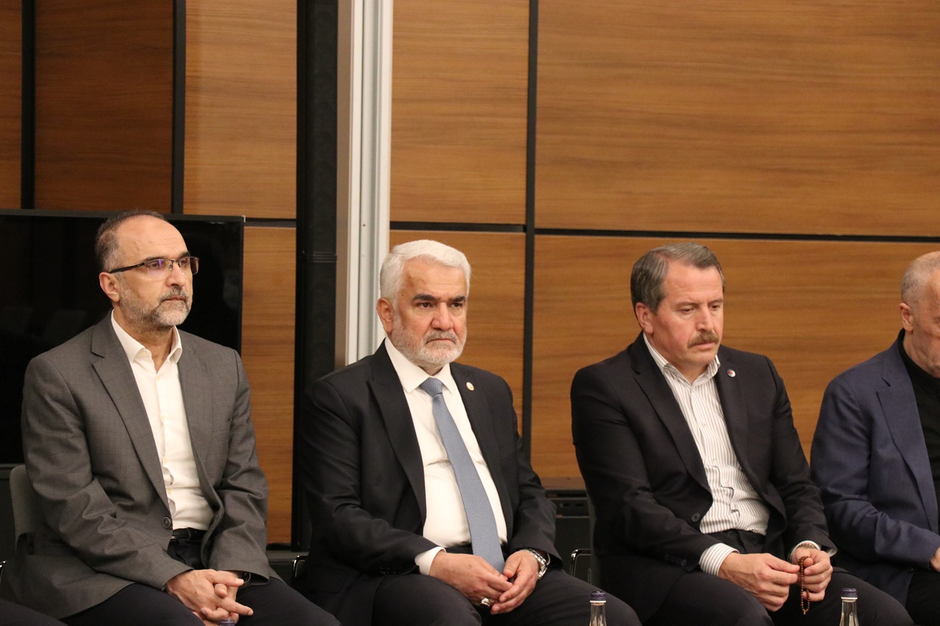 HÜDA PAR Genel Başkanı Zekeriya Yapıcıoğlu'ndan Memur-Sen Genel Başkanı Yalçın'a taziye ziyareti