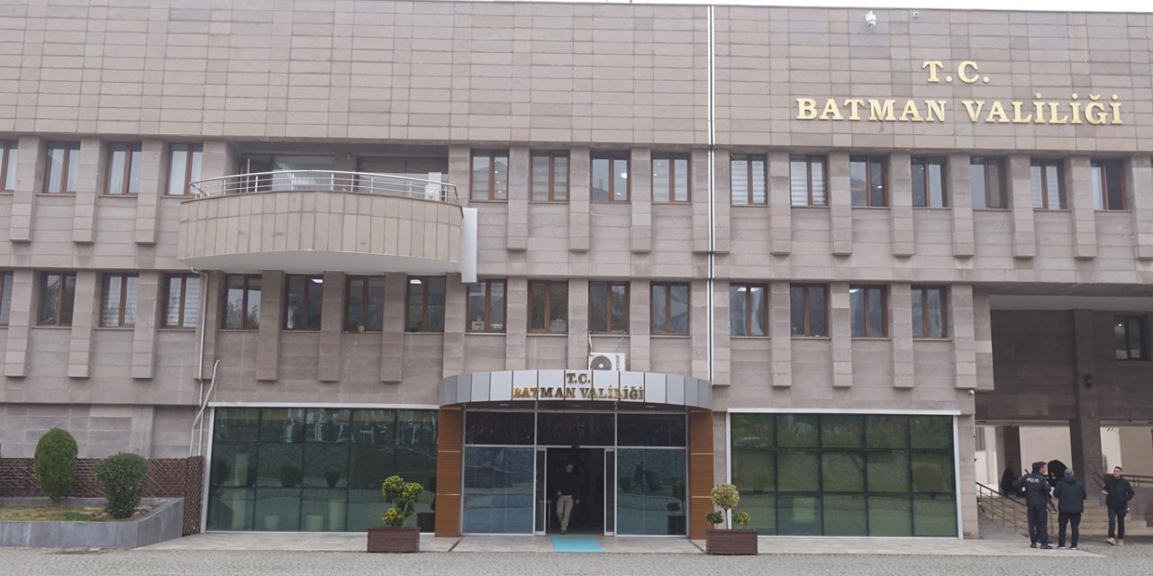 12 yaşından küçük çocuk 13 yaşındaki kızı bıçakladı, Batman Valiliği açıklama yaptı