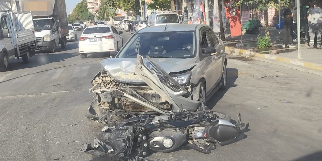 Li Batmanê otomobîl û motosîklet li hev ketin: Kesek bi giranî birîndar bû