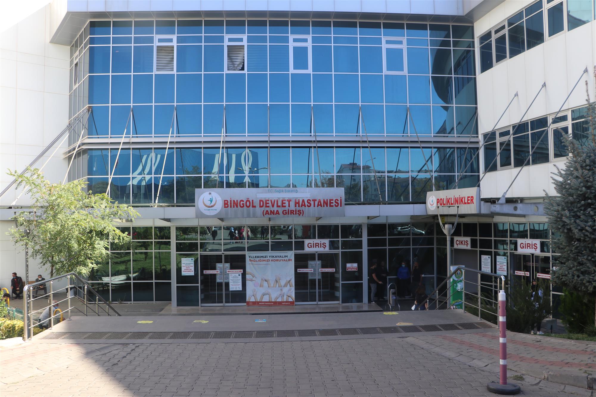 Bingöl'de trafik kazası: 3 yaralı