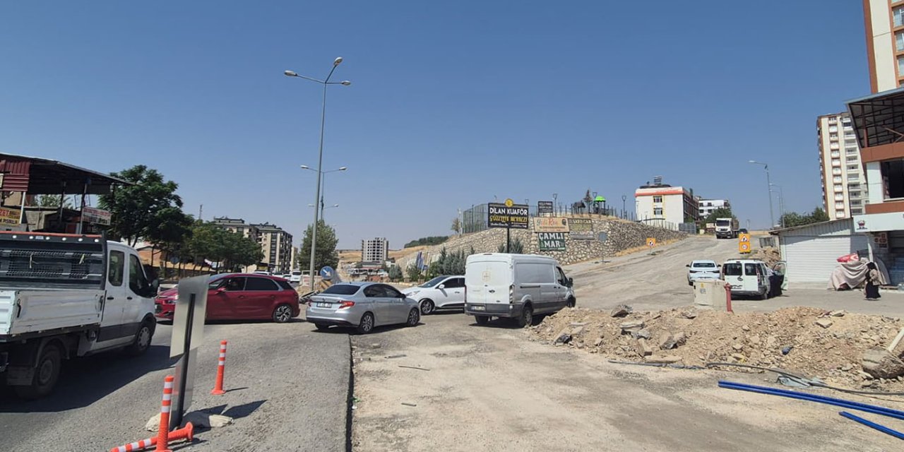 Silvan'da gündeme gelen kavşakta çalışma başlatıldı