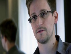 ABD'den Snowden'a casusluk suçlaması