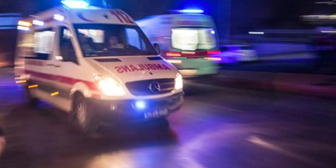 Elazığ'da otomobil ve motosiklet çarpıştı: 5 yaralı