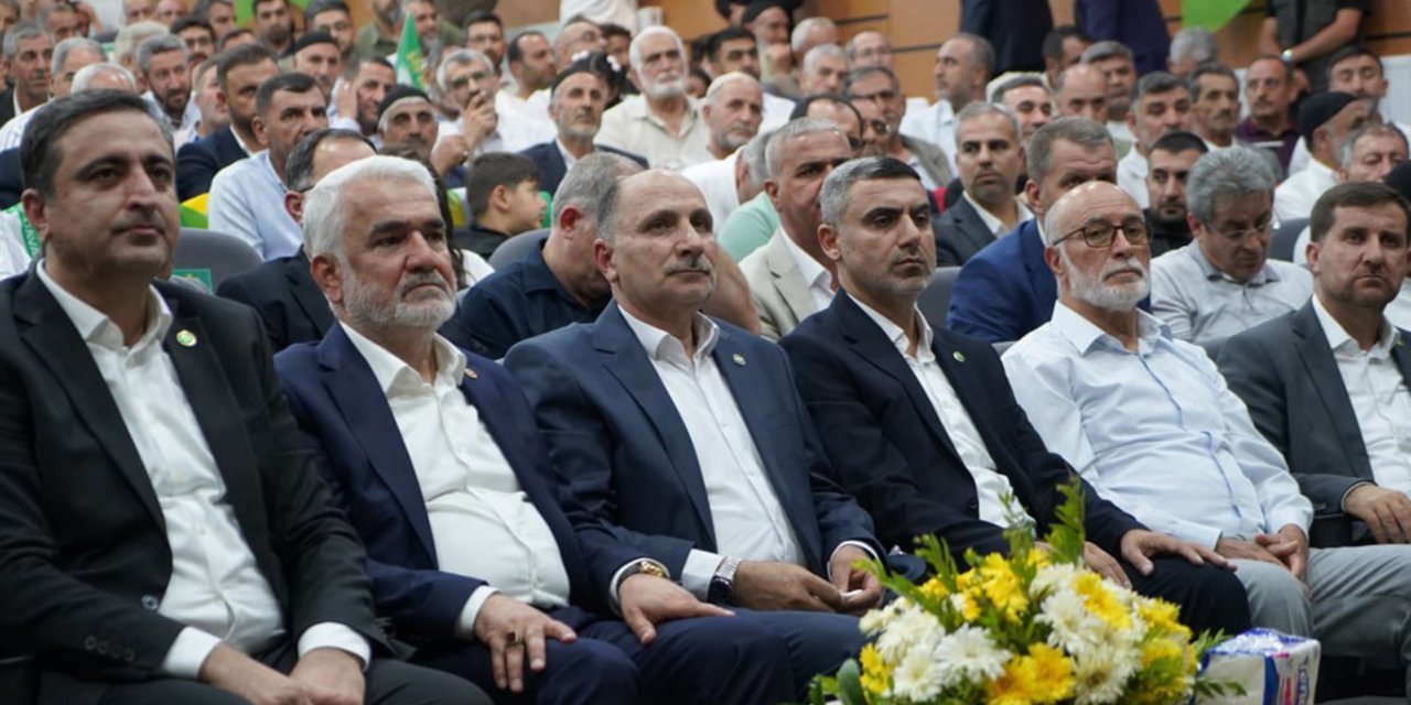 Yapıcıoğlu Bingöl'den seslendi: Ümmetin vahdeti için canımızı taşın altına koymaya hazırız