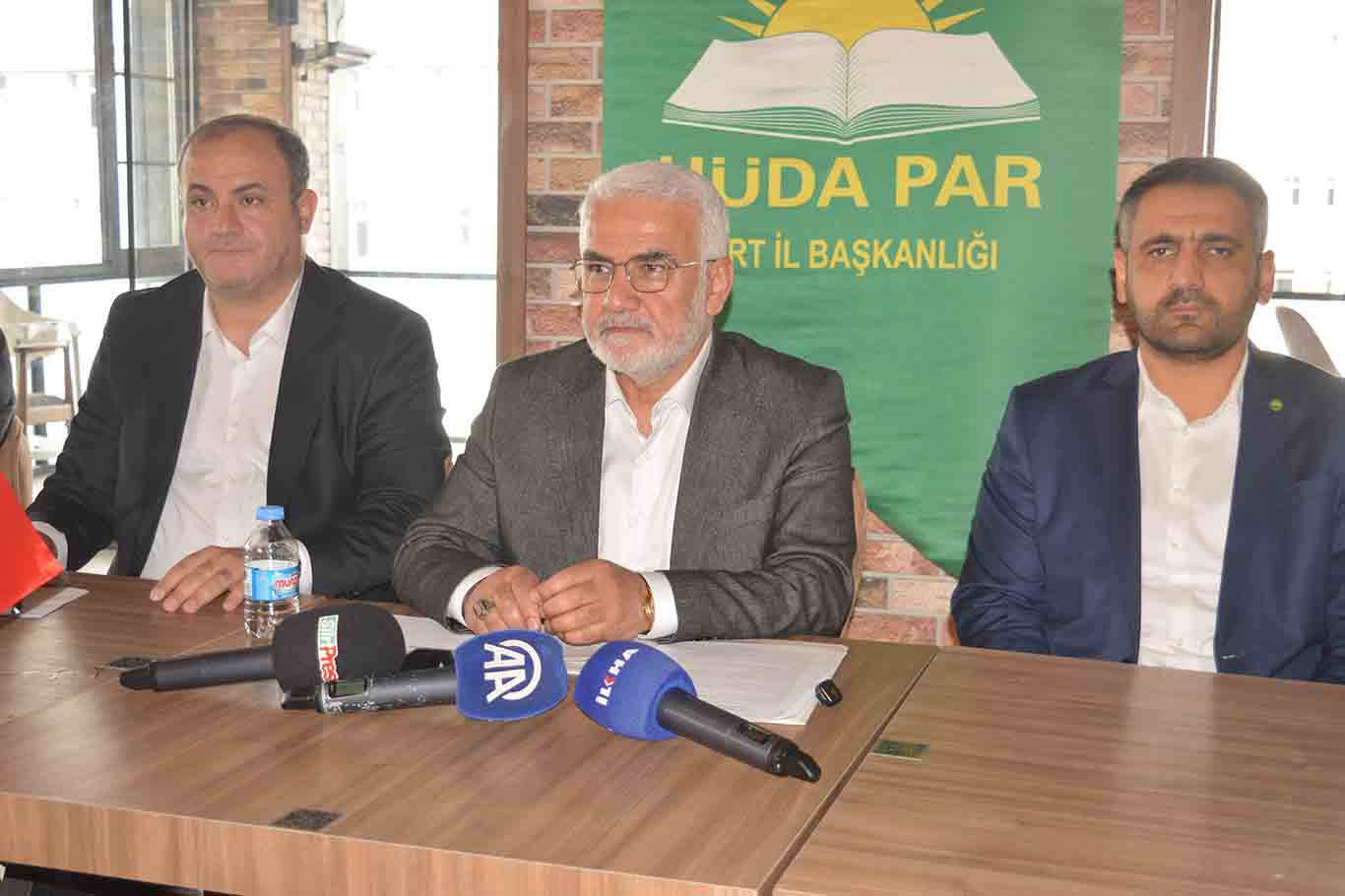 HÜDA PAR Genel Başkanı Zekeriya Yapıcıoğlu: Yüksek faiz beladır