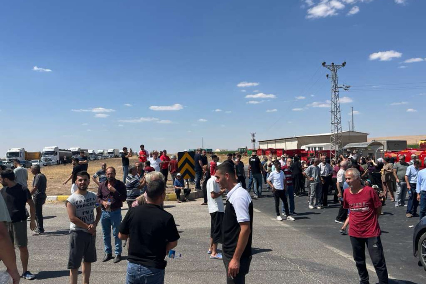 Li navçeya Nisêbîn a Mêrdînê 3 roj in protestoya qutbûna ceryanê tê lidarxistin