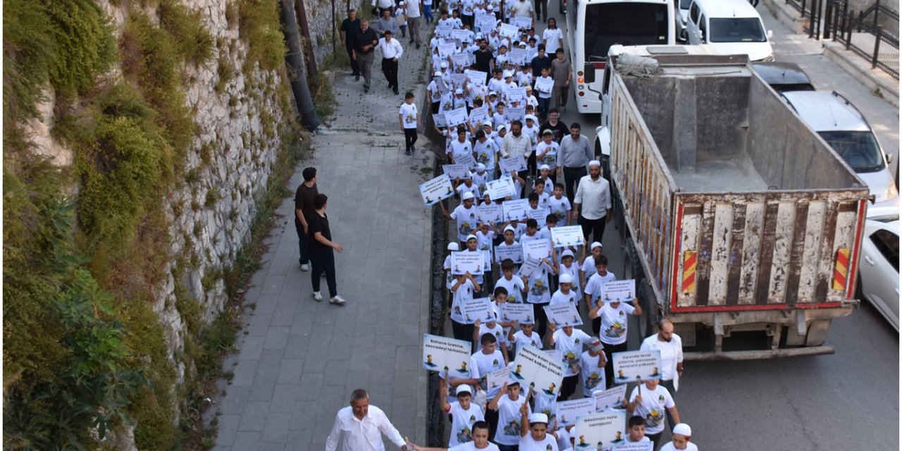 Evliyalar diyarı Bitlis’te "Hayat Namazla Güzeldir" etkinliği göz kamaştırdı