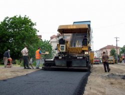 Muş'ta yol yapım çalışmaları başladı