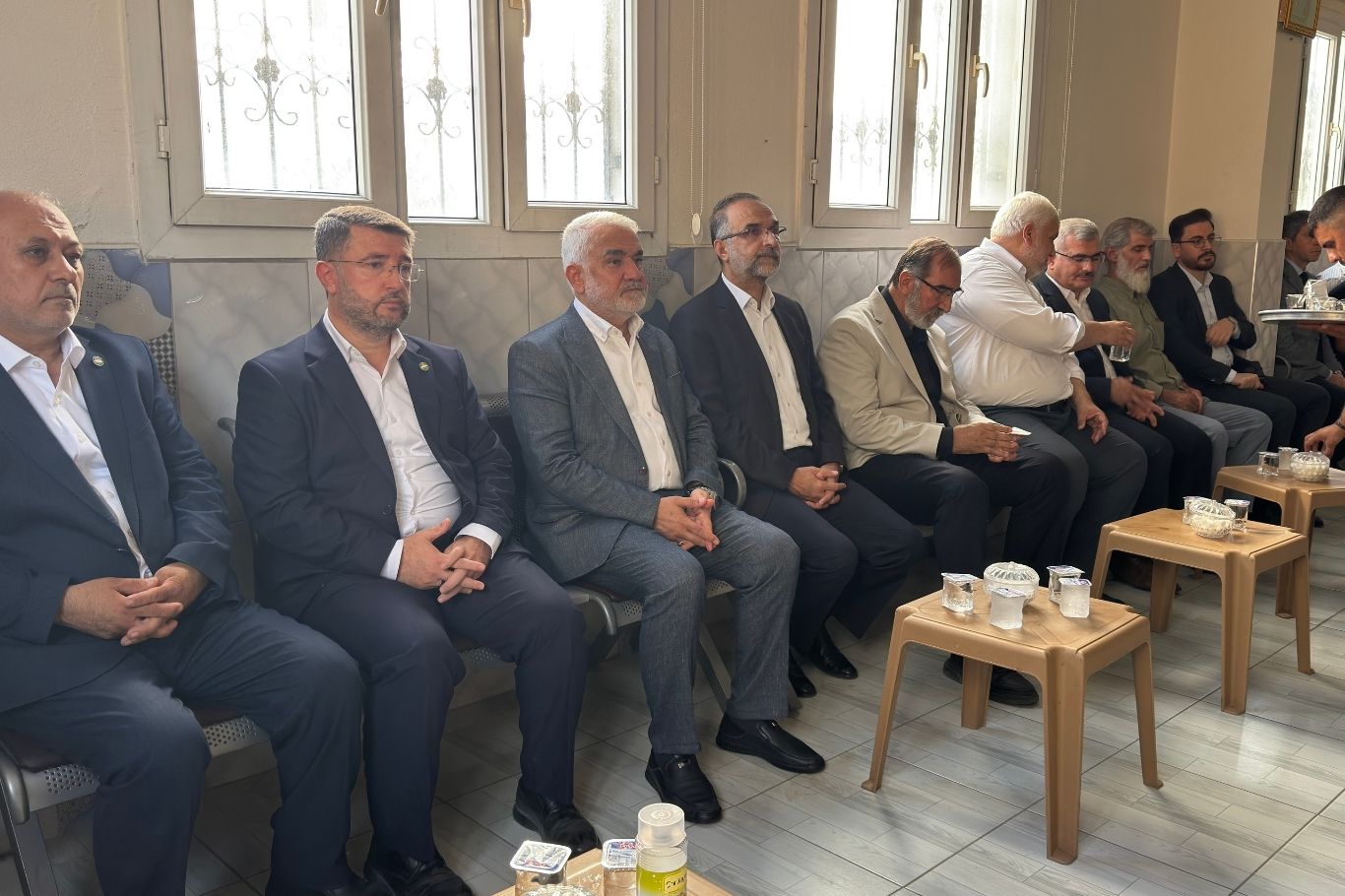 HÜDA PAR Genel Başkanı Zekeriya Yapıcıoğlu’ndan Özbay ailesine taziye ziyareti