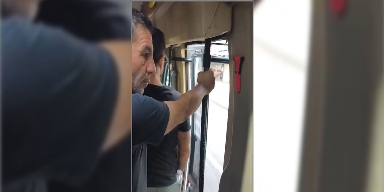 Diyarbakır'da kapısı bozuk minibüs yolcularla seferine devam etti