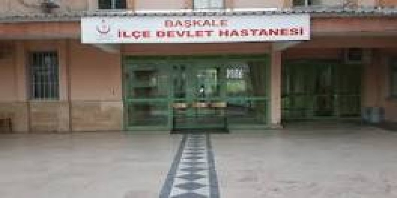 Li Wanê qamyon û mînîbûs li hev qelibîn: 13 birîndar