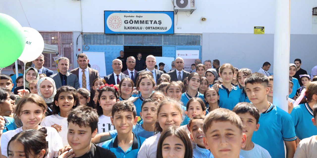 Bağlar Gömmetaş köyünde öğrenciler bilim ve tasarım etkinlikleriyle buluştu