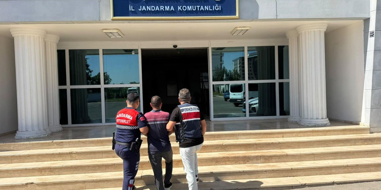 Şanlıurfa'da kesinleşmiş hapis cezası bulunan 2 hükümlü yakalandı