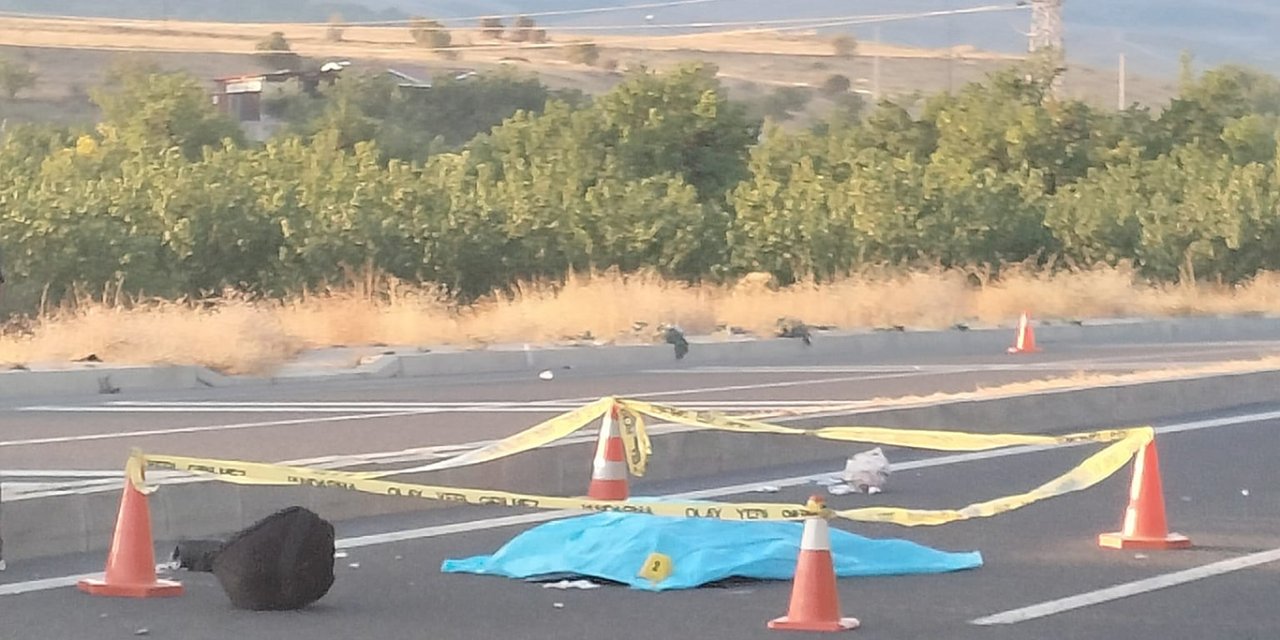 Malatya'nın Darende ilçesinde otomobilin çarptığı yaşlı kadın hayatını kaybetti