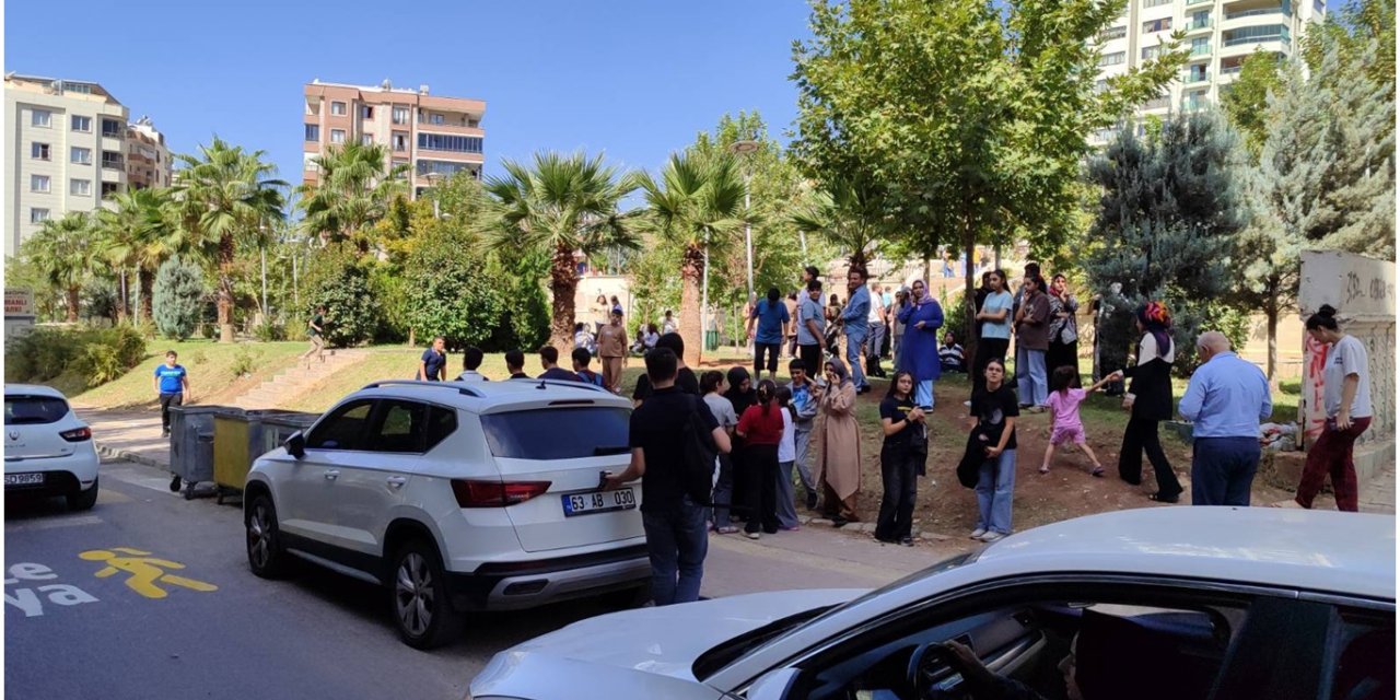 Şanlıurfa'da deprem tedirginliği: Vatandaşlar açık alanlara çıktı