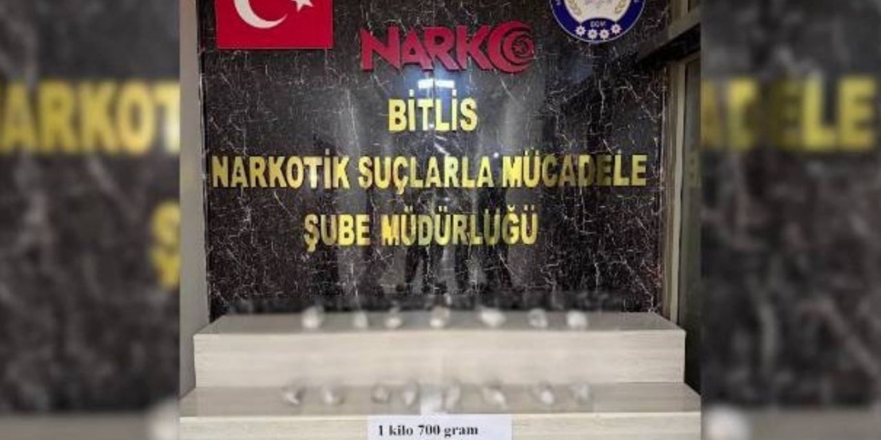 Bitlis'te otomobilde gizlenmiş 1 kilo 700 gram skunk ele geçirildi