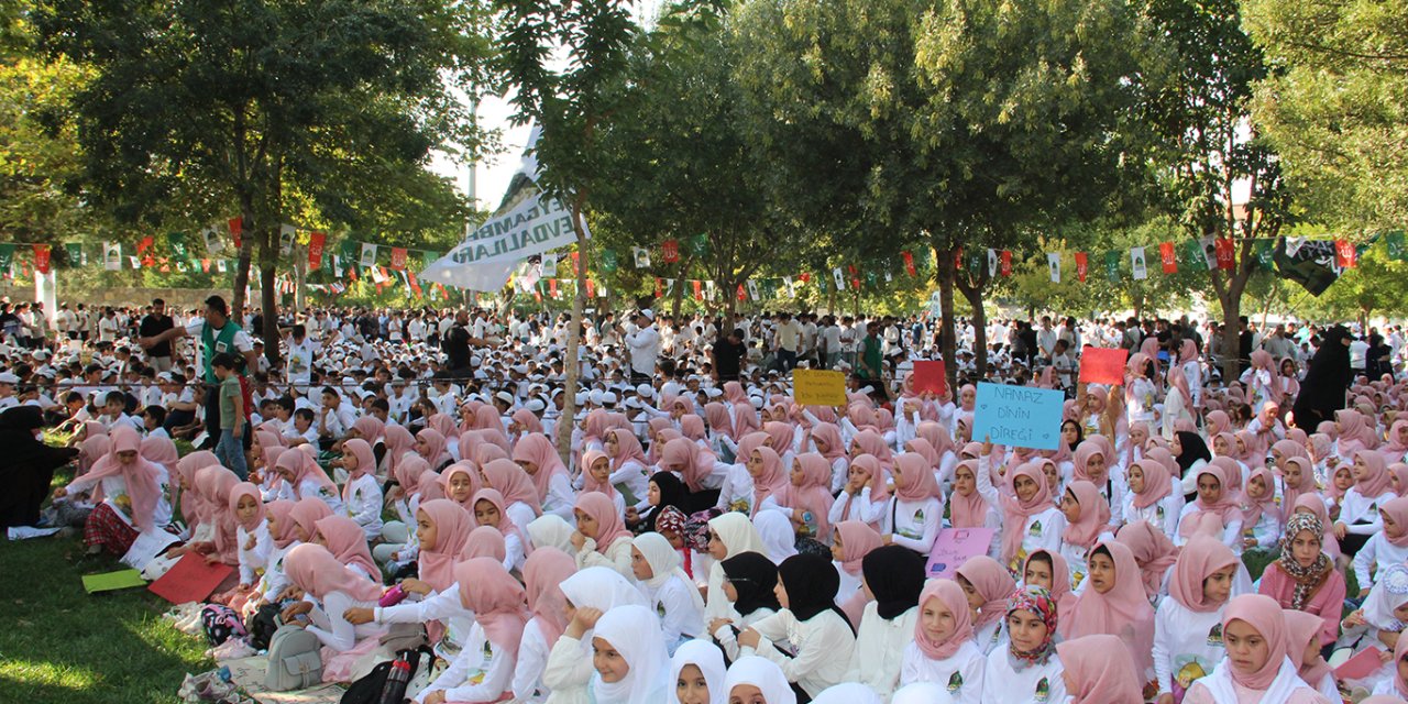 Peygamber Sevdalıları: Hedefimiz, namaz kılan bir nesil yetiştirmek
